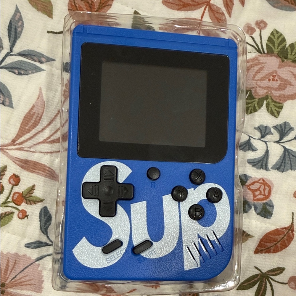 Game Box Handheld Console - Black - Picture 3 of 7
